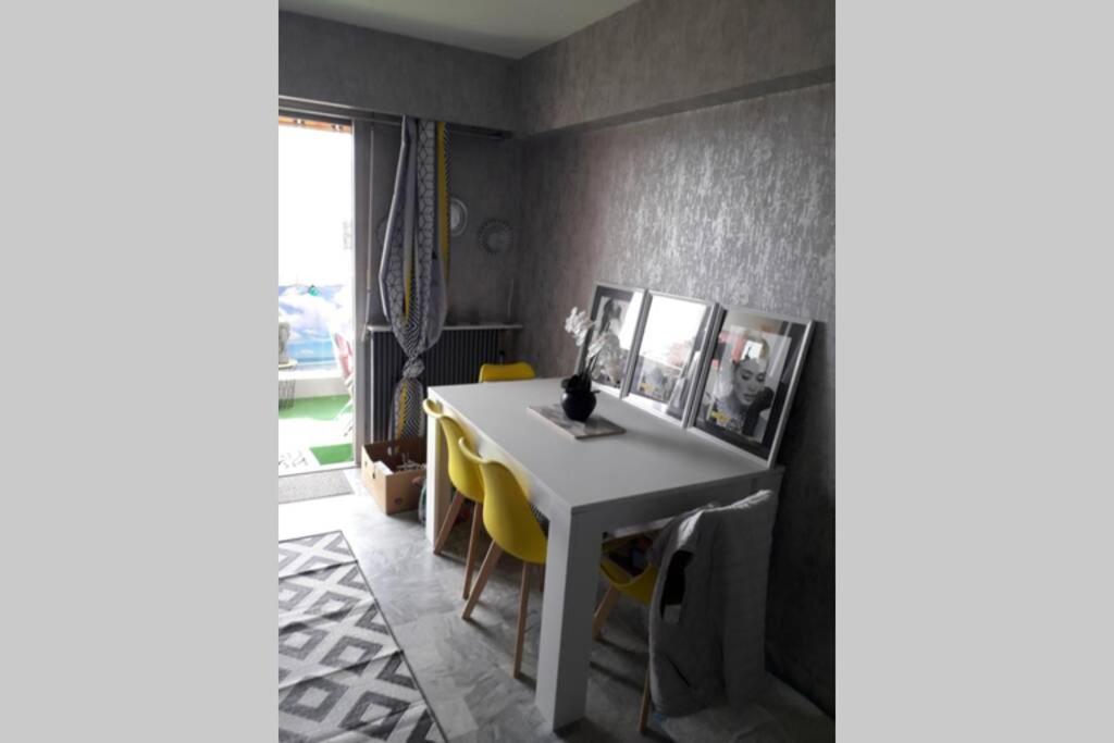 Chaleureux Appart 2 Pieces Entierement Renove. Apartment แซ็งต์-โลร็อง-ดู-วาร์ ภายนอก รูปภาพ