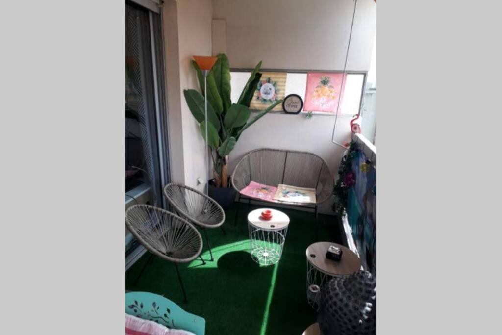 Chaleureux Appart 2 Pieces Entierement Renove. Apartment แซ็งต์-โลร็อง-ดู-วาร์ ภายนอก รูปภาพ
